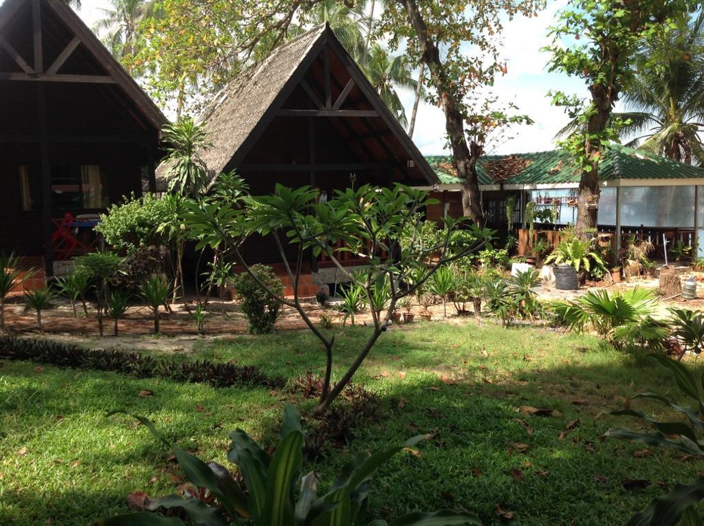 Sunset Marina Resort Bang Rak Beach  Bagian luar foto
