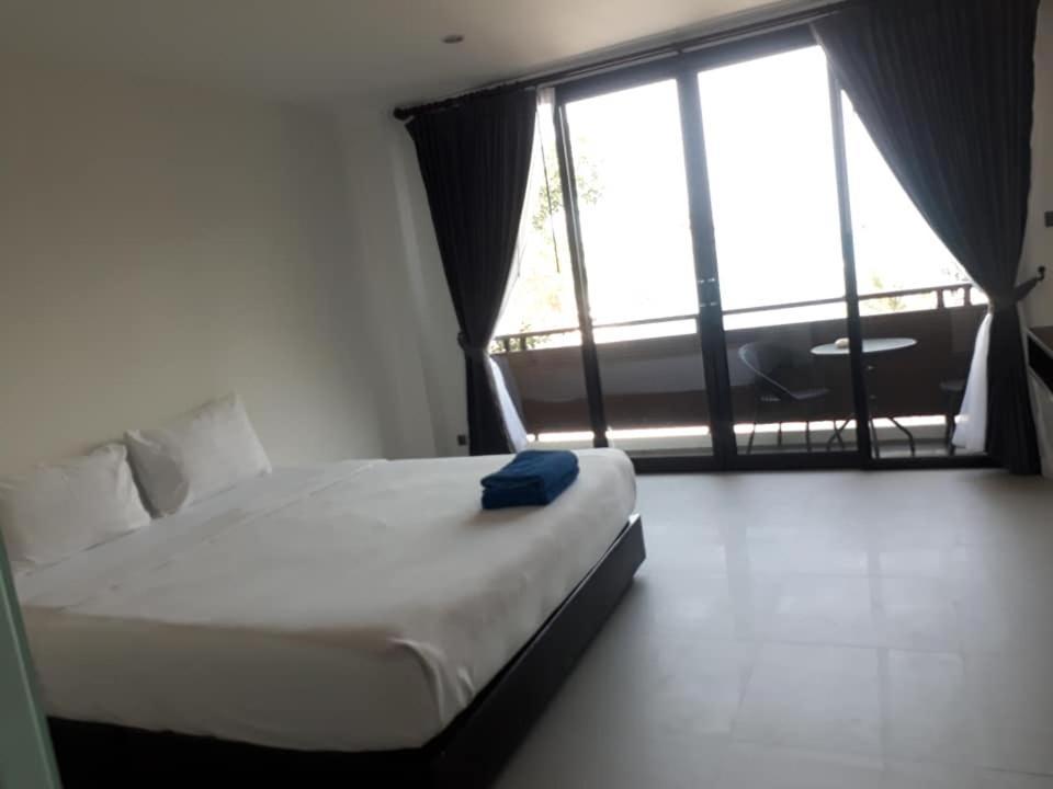 Sunset Marina Resort Bang Rak Beach  Bagian luar foto