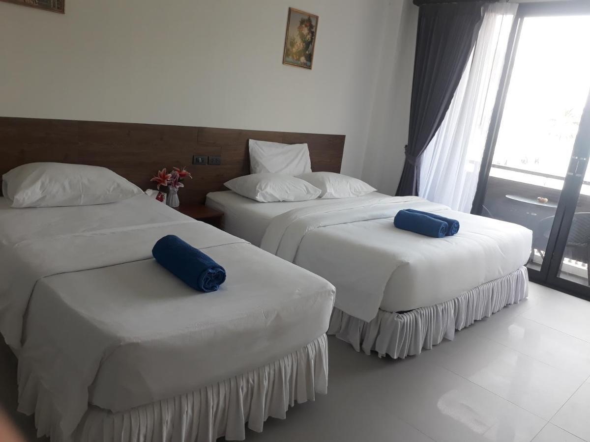 Sunset Marina Resort Bang Rak Beach  Bagian luar foto